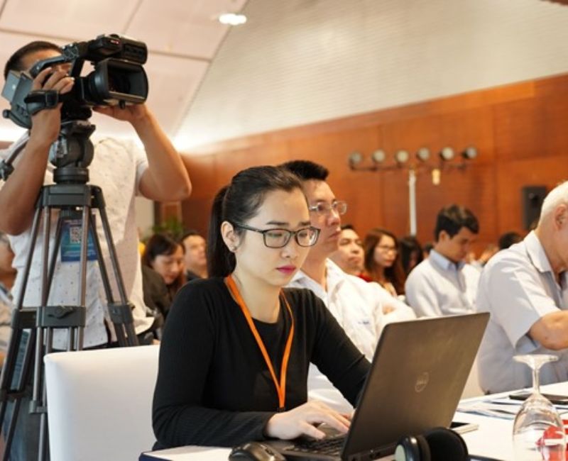 Nhà báo là một trong những vị trí tuyển dụng việc làm báo chí hiện nay