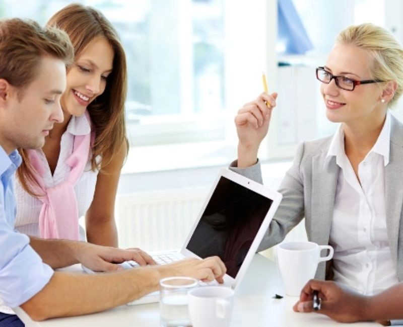 Kỹ năng giao tiếp là một trong những kỹ năng quan trọng của việc làm bảo hiểm