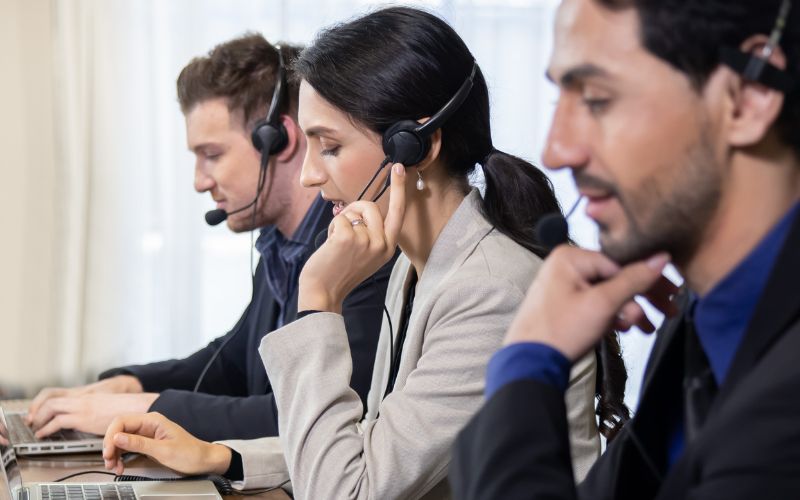 Ngày nay, các doanh nghiệp đang đa dạng hóa các hình thức tuyển dụng việc làm chăm sóc khách hàng