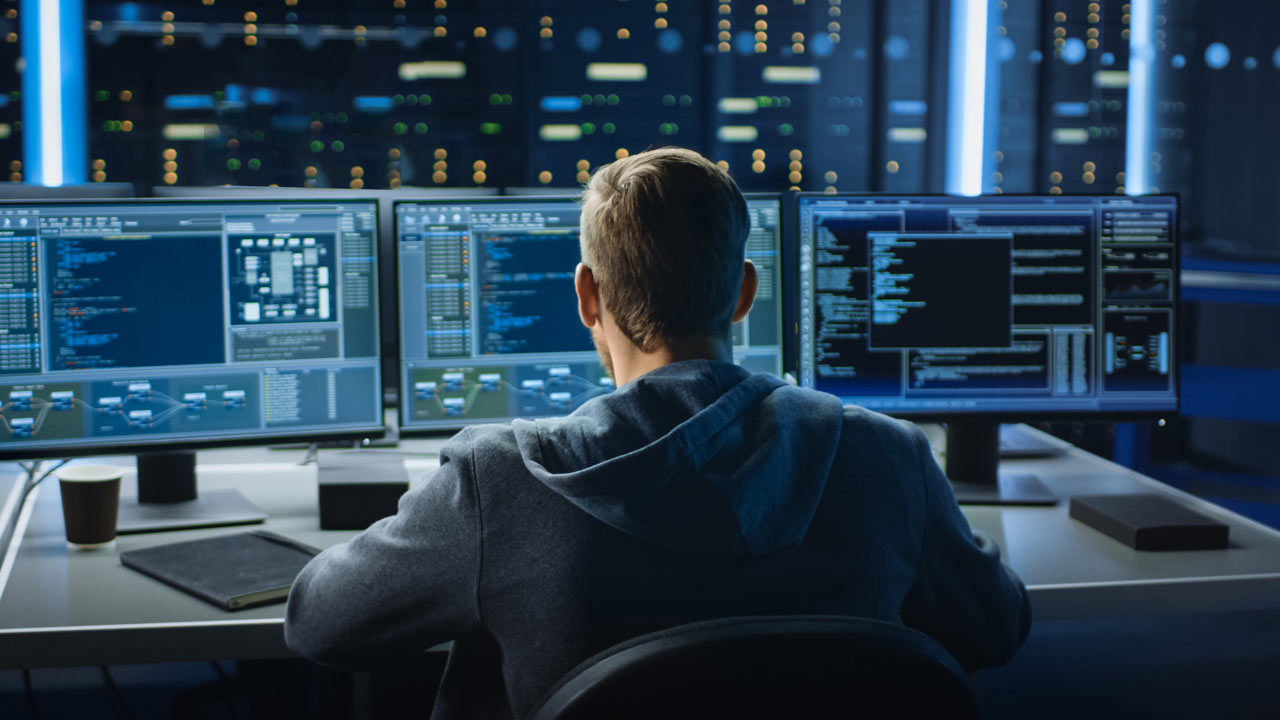 Chuyên viên an ninh mạng nằm trong top việc làm ngành Công nghệ cao khan hiếm nhân lực nhất hiện nay