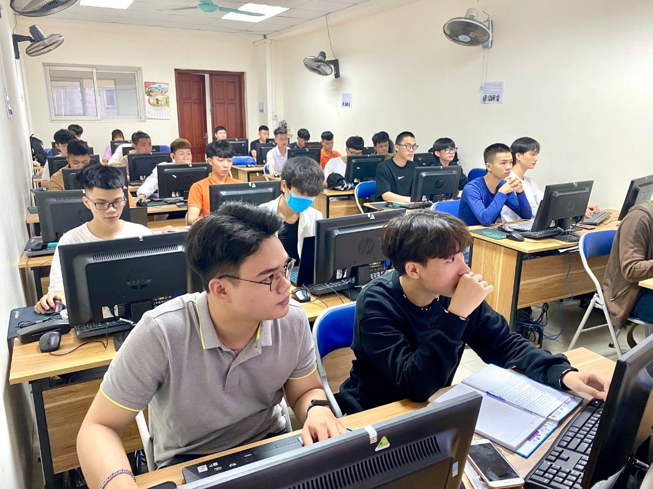 Những khó khăn, thách thức trong ngành việc làm ngành Công nghệ thông tin