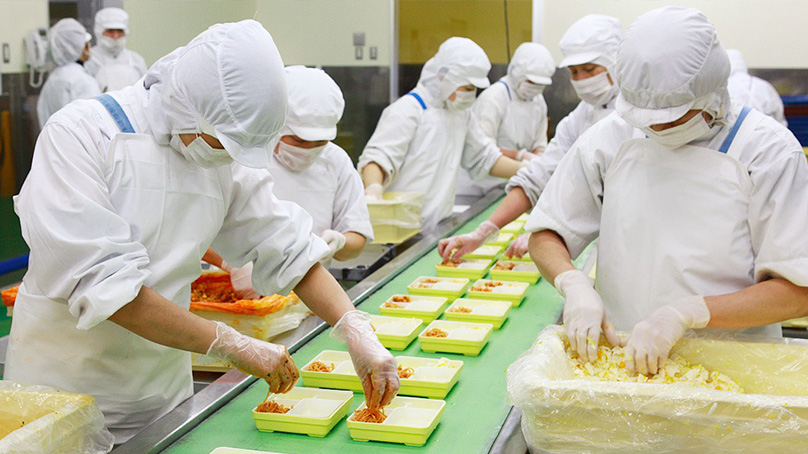 Việc làm chế biến thực phẩm là một trong những ngành nghề phát triển tại Đắk Lắk