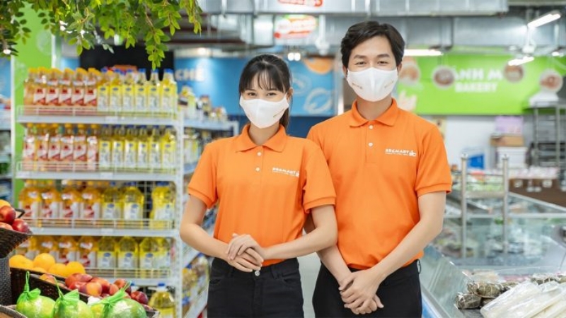 Có nhiều việc làm Hàng tiêu dùng nhưng phổ biến nhất là nhân viên bán hàng, nghiên cứu thị trường và chăm sóc khách hàng