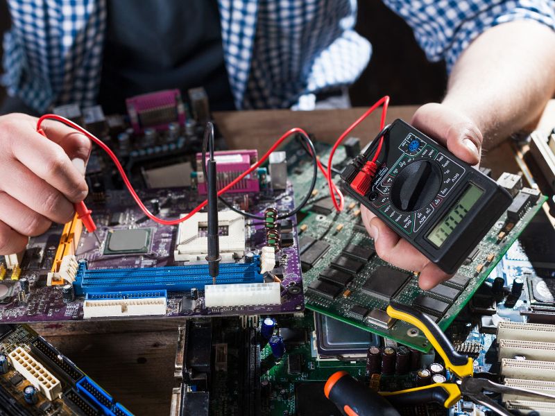 Ngành IT Phần cứng/ Mạng đang mở ra nhiều cơ hội việc làm nhưng cũng đầy rẫy thách thức