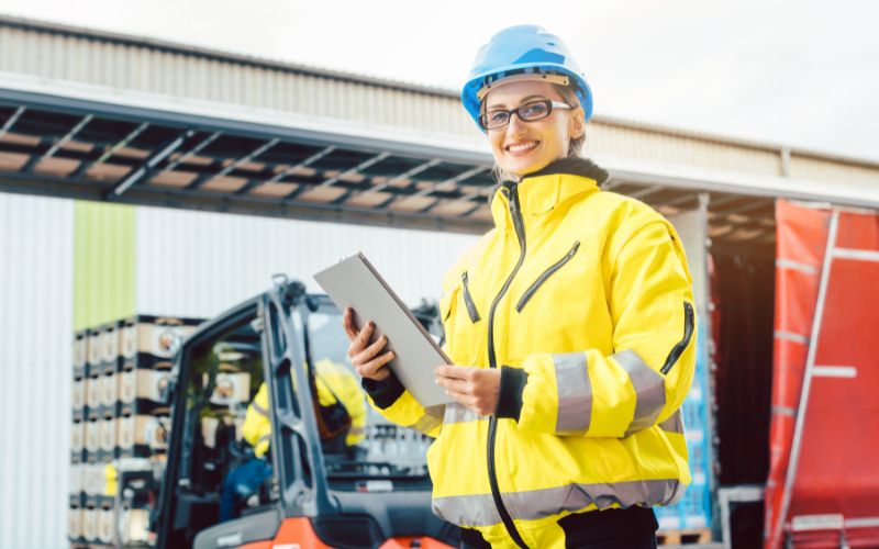 Vị trí nhân viên điều vận đòi hỏi sự linh hoạt và khả năng làm việc nhóm cao