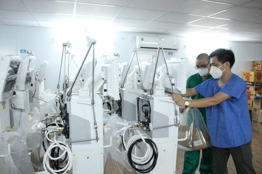 Nhân viên kinh doanh thiết bị y tế đối mặt với nhiều thách thức trong môi trường cạnh tranh cao