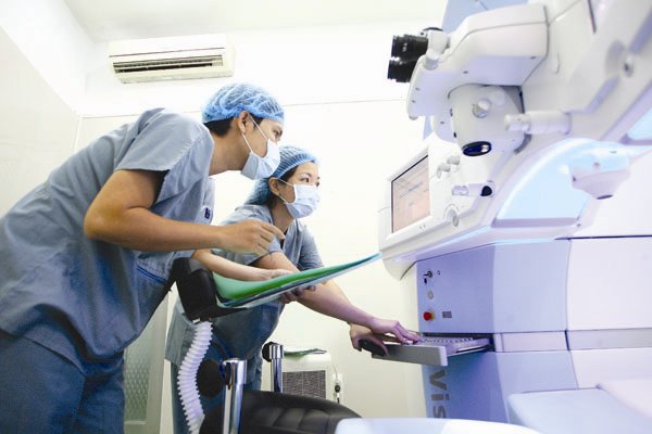 Nhu cầu tuyển dụng nhân viên kinh doanh thiết bị y tế đang gia tăng mạnh mẽ tại Việt Nam