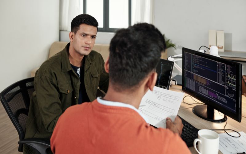 Mặc dù nhu cầu tuyển dụng việc làm Lập trình Front-End cao nhưng các lập trình viên cũng phải đối mặt với sự cạnh tranh khốc liệt