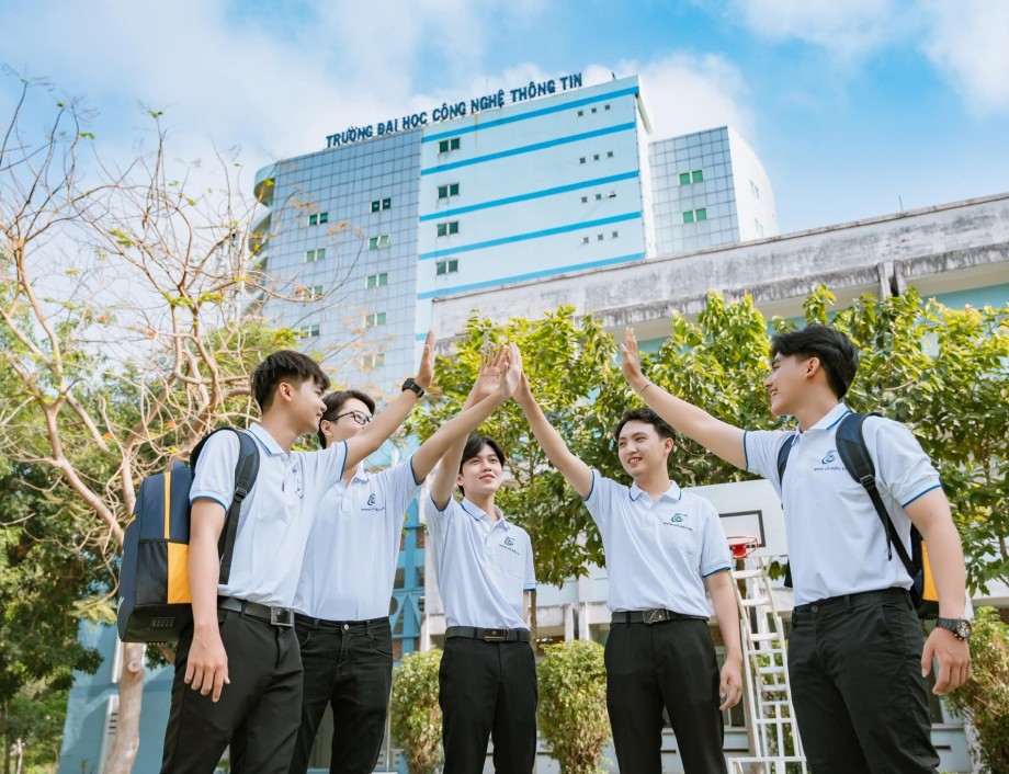 Trường Đại học Công nghệ Thông tin - ĐHQG TP.HCM là một trong những trường có tiếng trong việc đào tạo lập trình viên