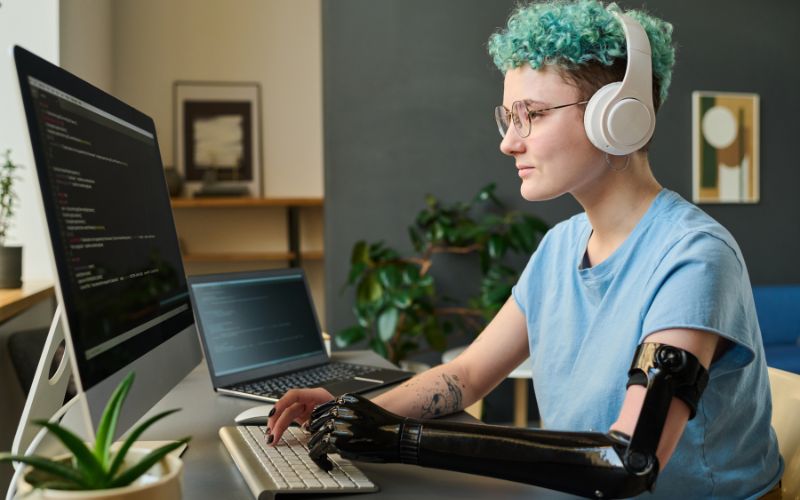 Việc làm lập trình viên PHP Remote cho phép bạn làm việc từ bất kỳ đâu miễn đảm bảo tiến độ công việc