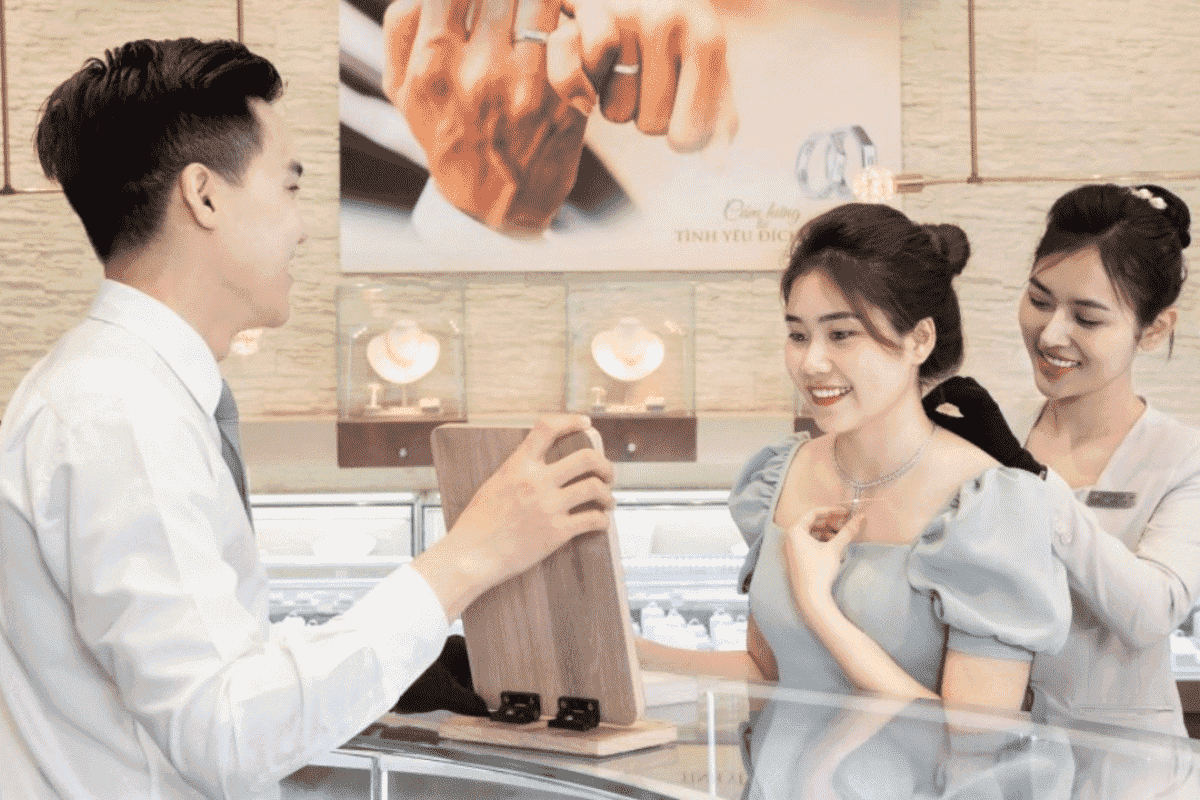 Vị trí parttime cho việc làm trang sức và mỹ phẩm cho phép nhân viên linh hoạt trong thời gian làm việc