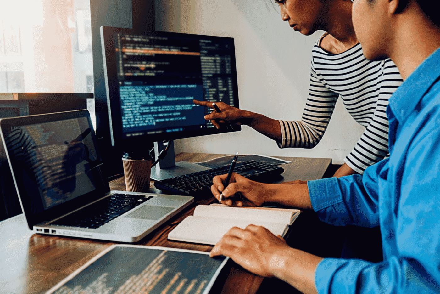 Intern Java sẽ được đào tạo và hỗ trợ trong các dự án nhỏ từ đó trau dồi được kiến thức cơ bản về lĩnh vực lập trình 