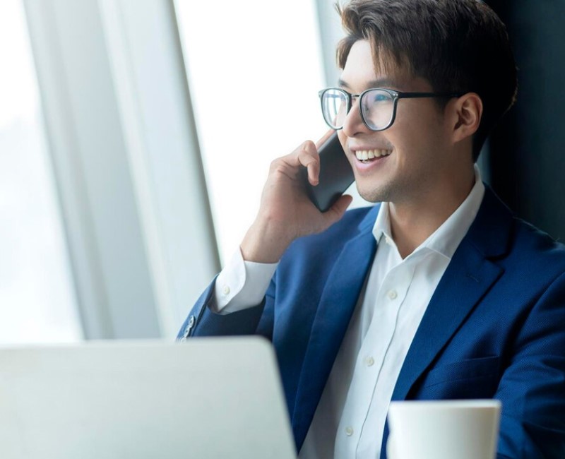 Nhân viên nhắc phí cần giao tiếp tốt, nhạy bén, linh hoạt và nhiệt tình trong mọi tình huống