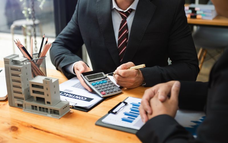 Có rất nhiều nhiều cơ hội việc làm hấp dẫn cho ứng viên trong lĩnh thẩm định và quản trị rủi ro