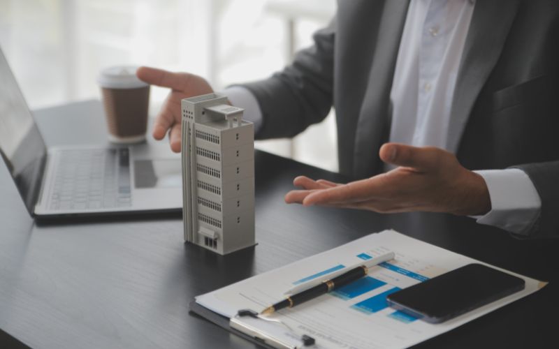 Thẩm định viên góp phần đảm bảo tính minh bạch và hiệu quả của các hoạt động đầu tư và kinh doanh