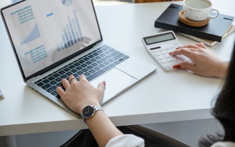 Chuyên viên quản trị rủi ro cần có sự hiểu biết về các chuẩn mực quản lý rủi ro trong nước và quốc tế