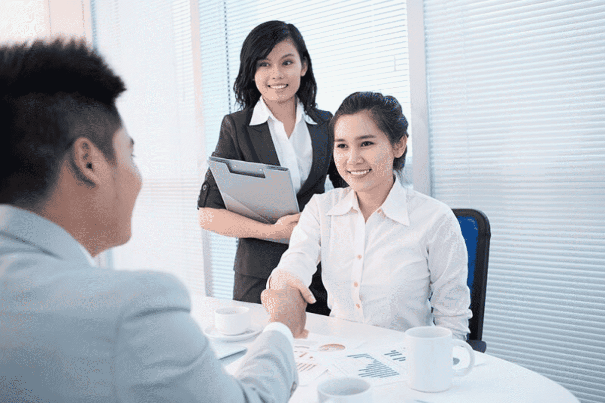 Hình thức part-time giúp sinh viên có thể linh động trong việc học và làm việc