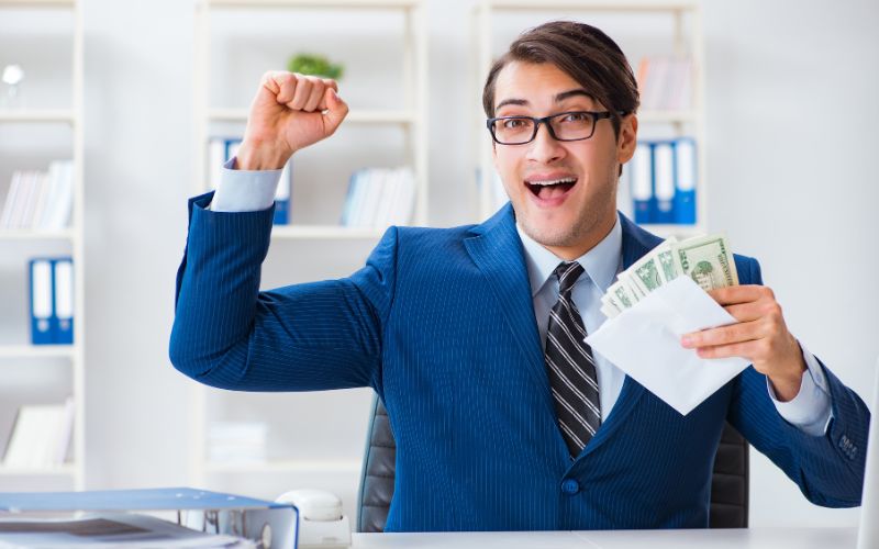 Thu nhập của nhân viên tổ chức sự kiện phụ thuộc vào cấp độ và trách nhiệm công việc