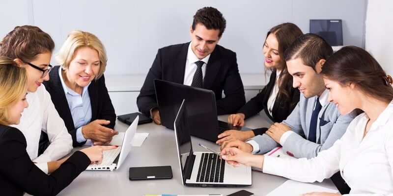 Nhiệm vụ của Trưởng phòng kinh doanh là hoạch định và triển khai chiến lược kinh doanh cho cả một đội ngũ bán hàng