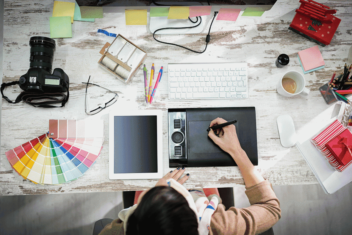 Vị trí nhân viên Photoshop yêu cầu kỹ năng chuyên môn và tư duy sáng tạo cao 