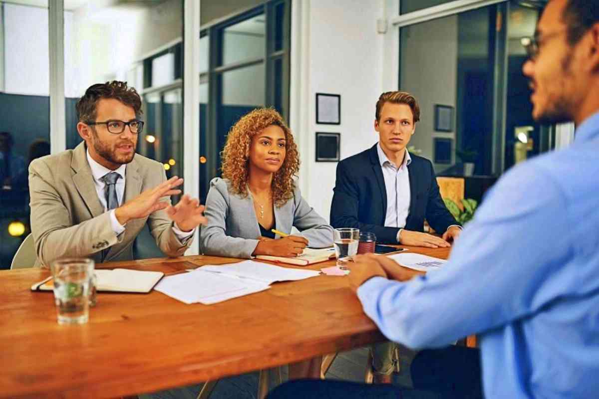 Tuy có nhiều cơ hội, nhân viên phát triển kinh doanh vẫn gặp thách thức đáng kể