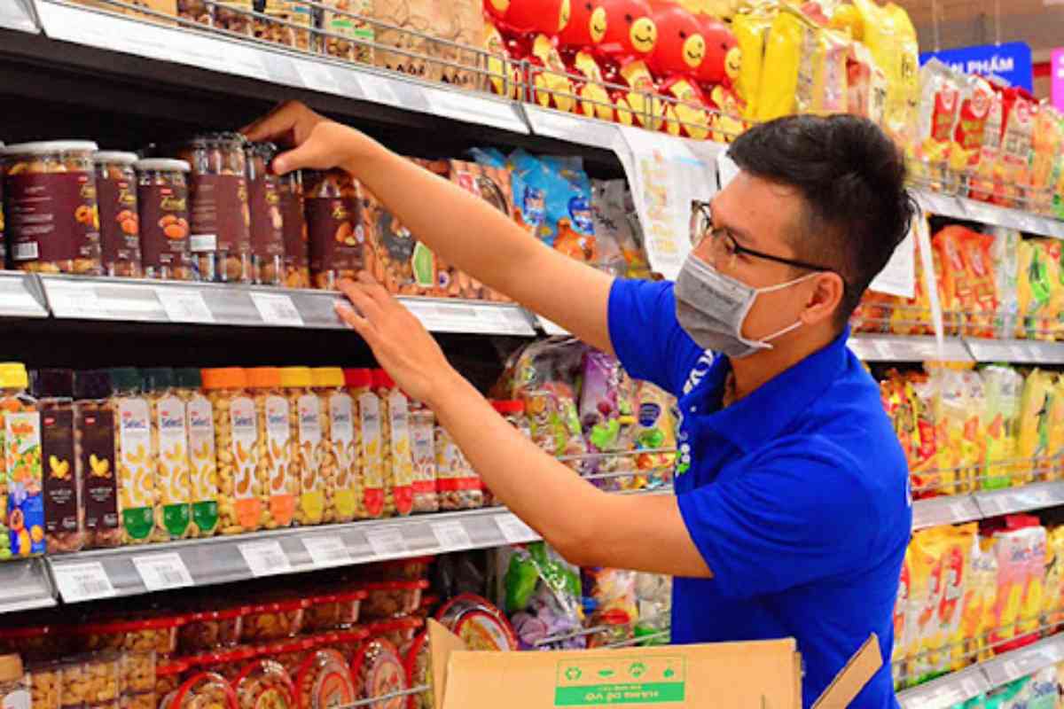 Nhân viên siêu thị phải đối mặt với những thách thức không hề nhỏ