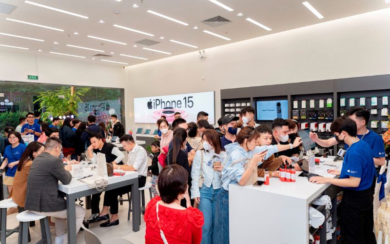 Thị trường tuyển dụng nhân viên bán điện thoại tại những khu vực lớn rất sôi động