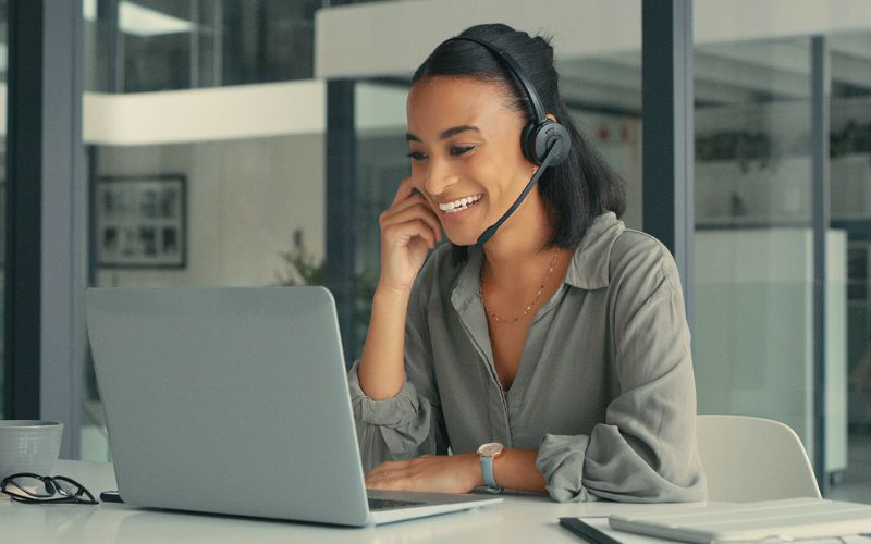 Tuyển dụng nhân viên kinh doanh phần mềm rất sôi động ở các thành phố lớn trên cả nước