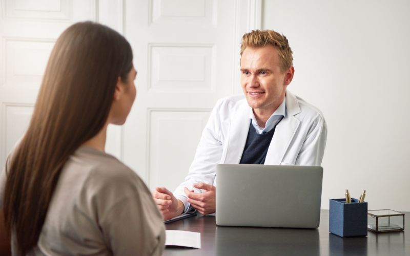 Yêu cầu tuyển dụng bác sĩ da liễu nhằm đảm bảo hiệu quả công việc, gây dựng niềm tin với người bệnh