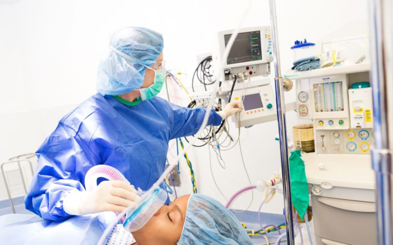 Cơ hội việc làm bác sĩ gây mê hồi sức ngày càng mở rộng