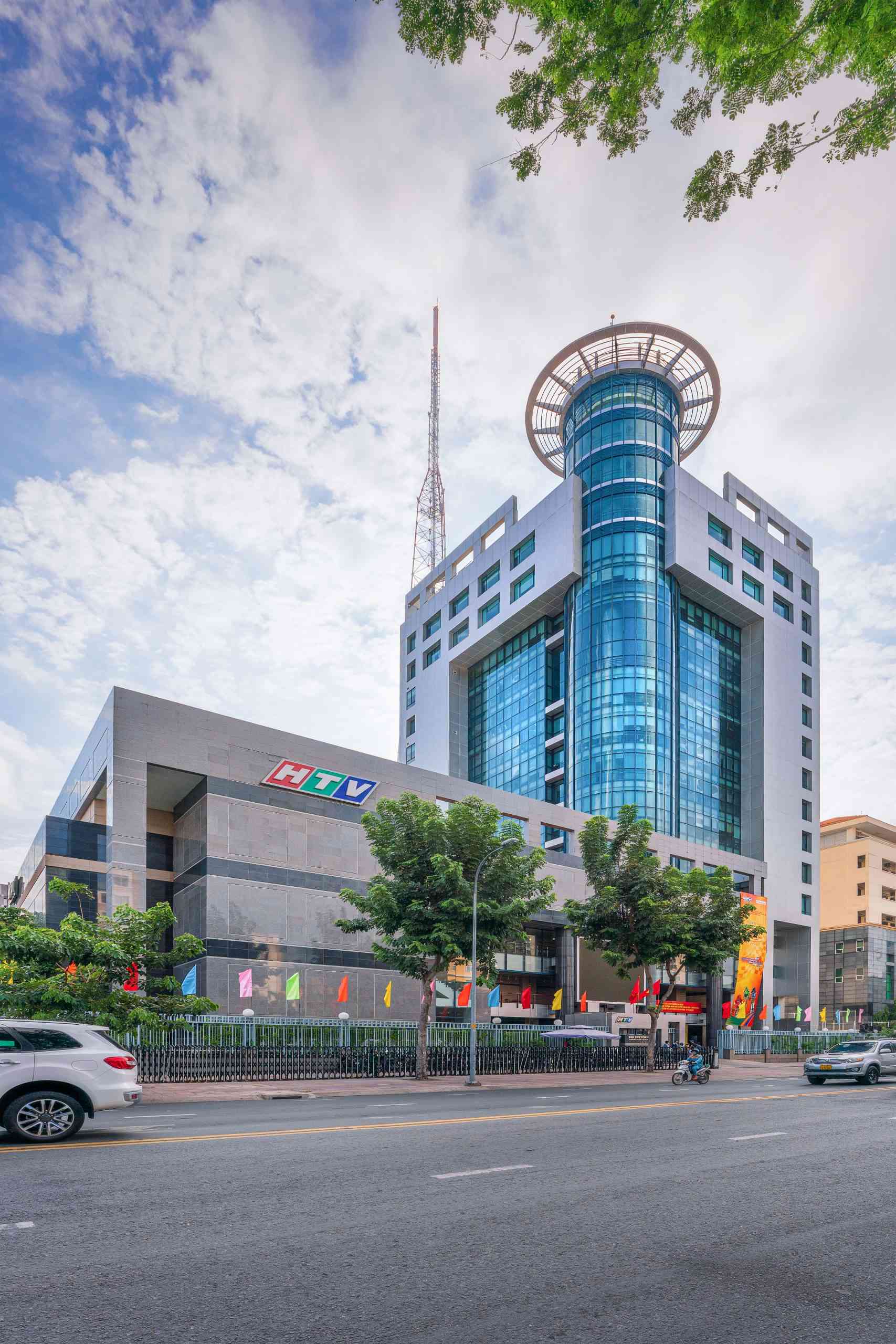 Nhu cầu tuyển dụng biên kịch tập trung tại những thành phố lớn nơi có nhiều công ty truyền thông, giải trí và đài truyền hình