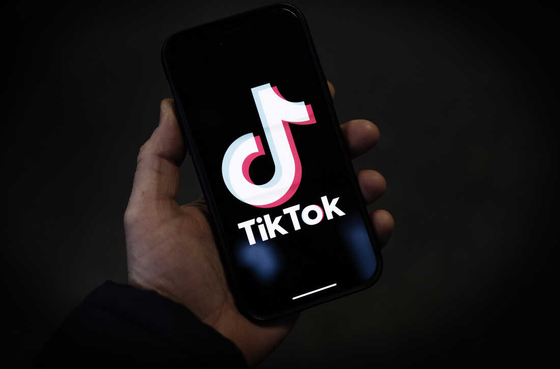 Biên tập viên Tik Tok có nhiệm vụ chỉnh sửa nội dung, tạo ra các video ngắn hấp dẫn bắt kịp xu hướng