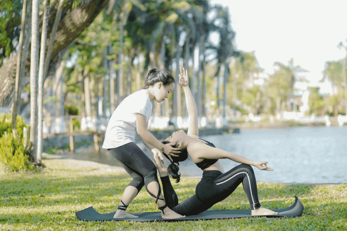 Nhu cầu tuyển dụng huấn luyện Yoga tăng mạnh nhờ vào xu hướng chăm sóc sức khỏe ngày càng phát triển