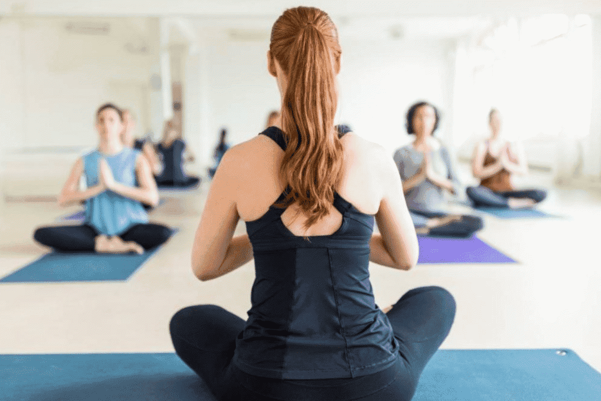 Hình thức tuyển dụng huấn luyện viên Yoga phổ biến nhất là HLV 1-1, HLV CLB dạy Yoga và HLV Yoga dạy trung tâm