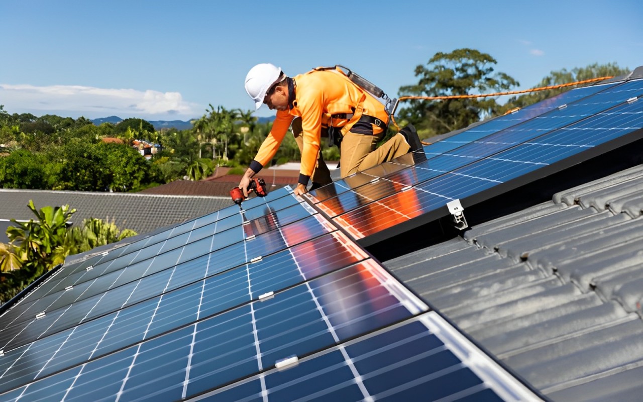Nhu cầu tuyển dụng kỹ sư điện năng lượng mặt trời ngày càng tăng cao