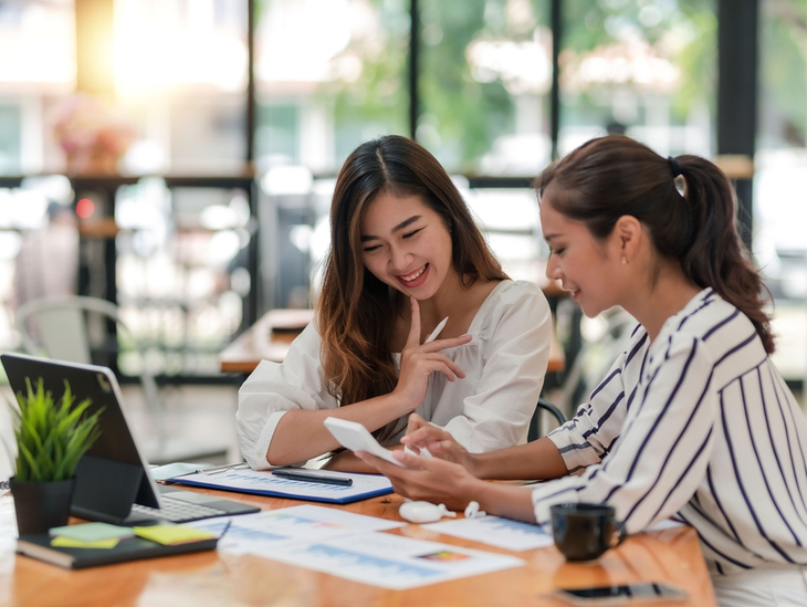 Nhiệm vụ của nhân viên tư vấn tuyển sinh là tìm kiếm học viên, đồng thời hỗ trợ học viên trong suốt quá trình học