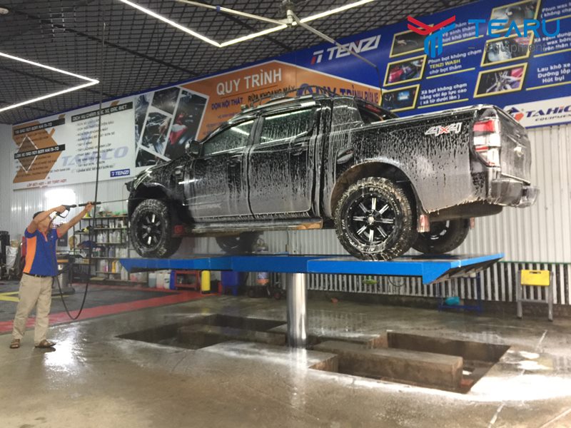 Nhu cầu tuyển nhân viên rửa xe ngày càng cao tại các trung tâm chăm sóc xe và garage ô tô trên toàn quốc