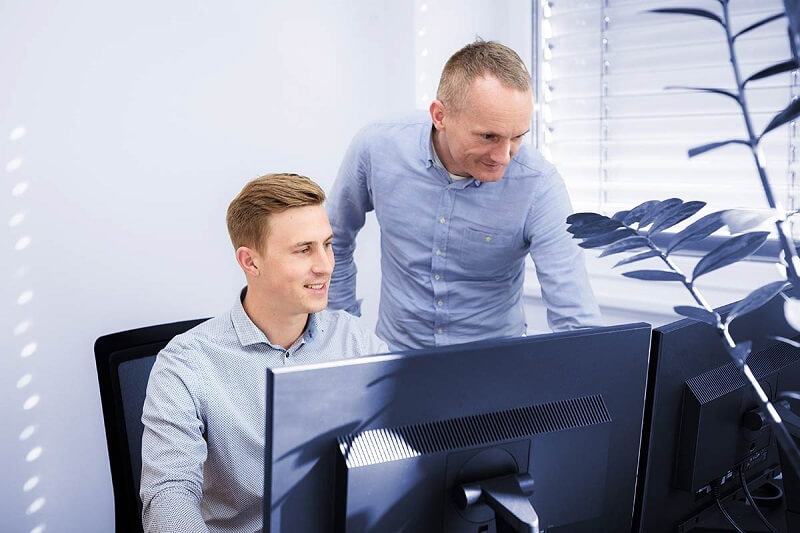 Back-end và Full-stack là hai vị trí phổ biến đối với việc làm lập trình viên NodeJS